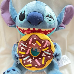 Disney Stitch Attacks Snacks Donut Plush Series 6/12 11" Lilo & Stitch image 1