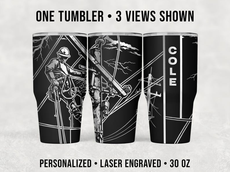 Op de afbeelding: Een zwarte 30 oz beker met een lasergravure van een elektricien op een elektriciteitspaal met bliksemschichten. Het ontwerp bevat de naam COLE in verticale witte tekst. De tekst ONE TUMBLER 3 VIEWS SHOWN en PERSONALIZED LASER ENGRAVED 30 OZ staat boven en onder de drie aanzichten van de beker.