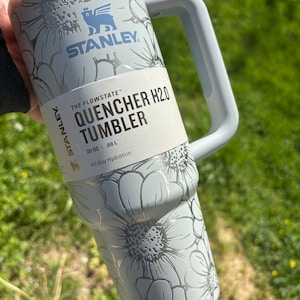 Stanley Engraved | Engraved 30oz Tumbler | Stanley H2.0 Quencher | Daisy Tumbler | Floral Tumbler | 15 colors available