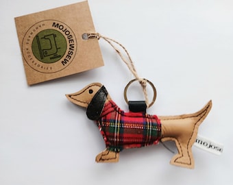 Handmade Leather tan Dachshund Keyring: Tartan Coat Sausage Dog Keychain