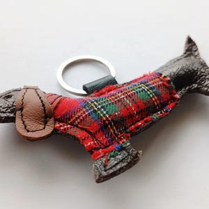 Handmade Leather brown Dachshund Keyring: Tartan Coat Sausage Dog Keychain image 9