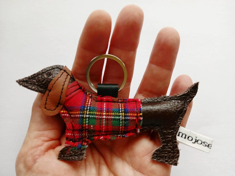 Handmade Leather brown Dachshund Keyring: Tartan Coat Sausage Dog Keychain image 2