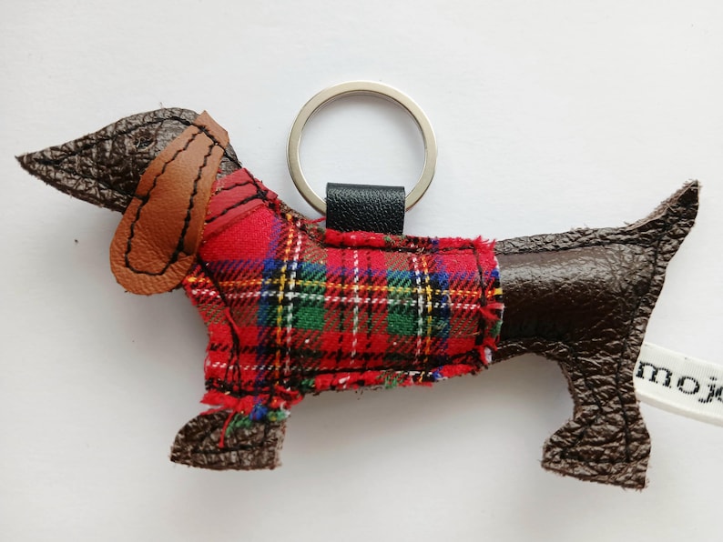 Handmade Leather brown Dachshund Keyring: Tartan Coat Sausage Dog Keychain image 6