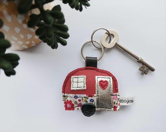Red caravan keyring-Caravan gifts for birthday-cute leather gifts-caravan keychain-colourful leather keychains-handmade real leather-camper