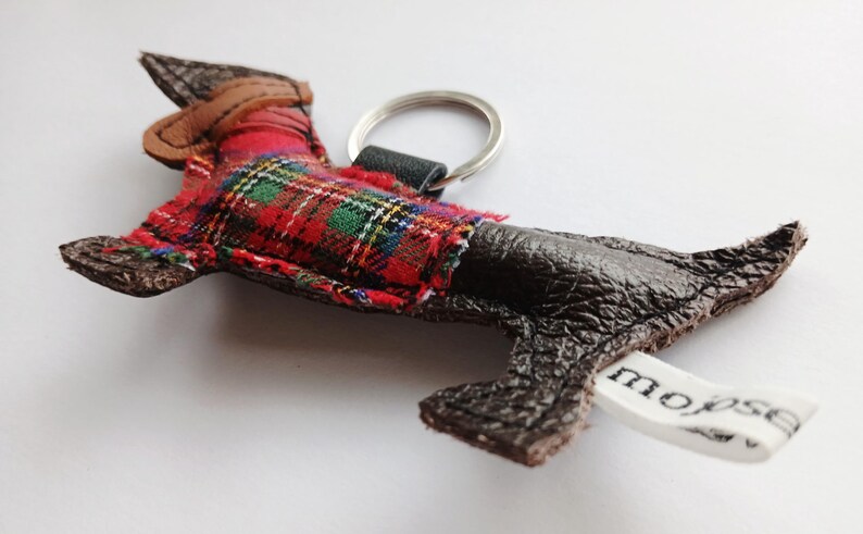 Handmade Leather brown Dachshund Keyring: Tartan Coat Sausage Dog Keychain image 4