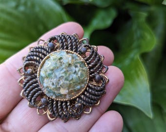Vintage Gold Tone Green Aventurine Cluster Brooch