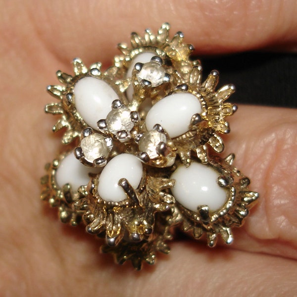 vintage STER-SHANK faux diamond milk glass anemone sea creature floral cluster gold plated sterling silver Midcentury cocktail ring size 5.5
