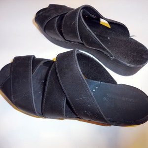 vintage 1990s CHILIS black leather strappy clog sandals size 38 US 7.5 made in Denmark wooden sole slip on 90s peep toe slides Danish clogs image 9