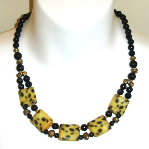 vintage tortoiseshell tribal animal print leopard spot rectangular bead round blacks bead 1.5 strand necklace 19.5 inch natural colors bib