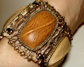 chunky vintage two tone faux bois wood grain wide gold metal cuff bangle bracelet 8 inch oversized woodgrain cabochon chain links Midcentury