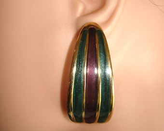 vintage deep maroon red & green inlay stripes gold tone metal pierced post back semi hoop earrings long striped crescent hoops 2.25" studs