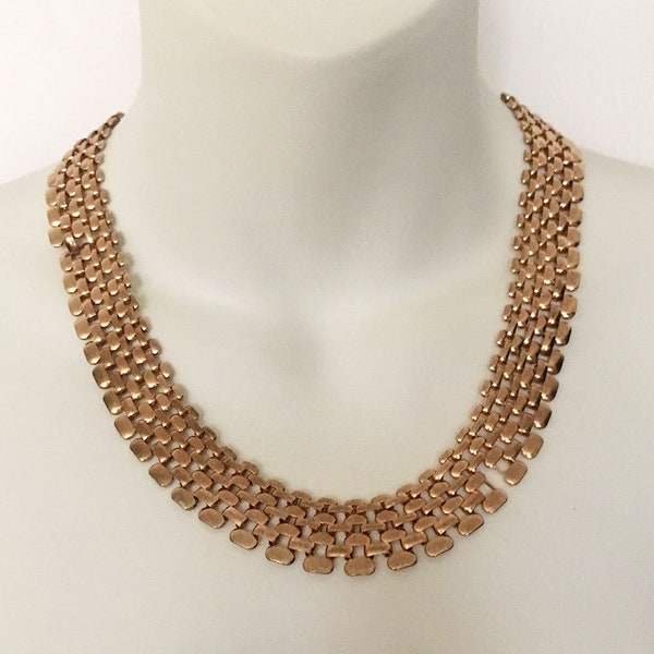 vintage gold metal Cleopatra collar geometric gradating oval chain links layering bib necklace 19.5 inch Egyptian Revival style jewelry