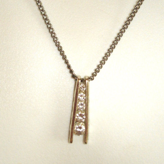Vintage Faux Diamond Ladder Pendant Silver Necklace - Diamond Ladder Pendant Necklace Vintage Faux Diamond Ladder Pendant Silver Necklace - Diamond Ladder Pendant Necklace