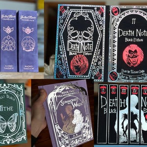 Op de afbeelding: Een verzameling boeken met verschillende titels. Bevat drie paarse Sailor Moon-delen, een Death Note Black Edition, een groen Tithe-boek, een paars Summoned to the Wilds-boek en zes Death Note Black Edition-boekruggen.