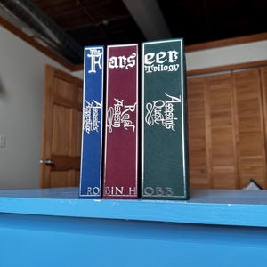 Rebind of the Farseer-trilogie |  Farseer-trilogie van Robin Hobb: Assassin&#39;s Apprentice, Royal Assassin, Assassin&#39;s Quest