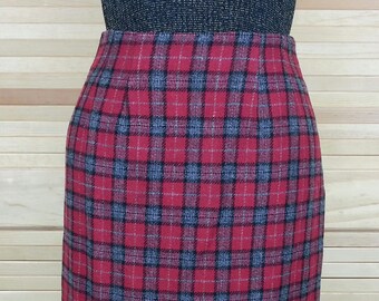 Vintage 90s straight skirt red and gray plaid size 6 Savannah