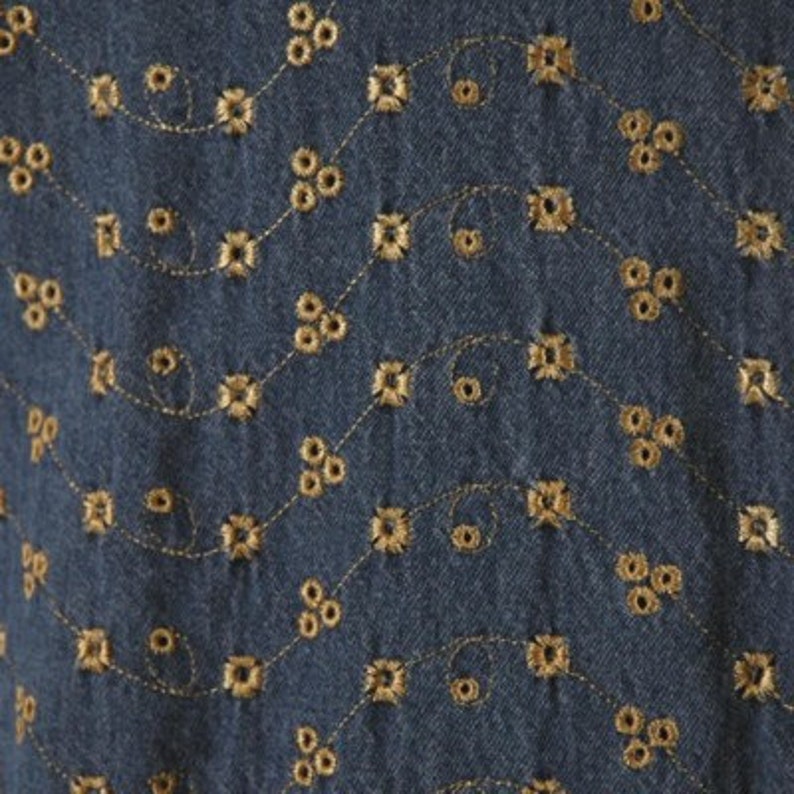 Denim Embroidered Shirt Size 1X chest 50 Denim /& Co.