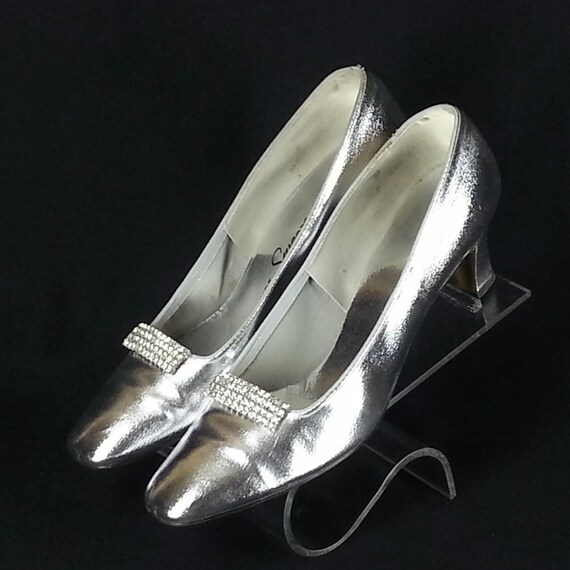 narrow silver dress shoes