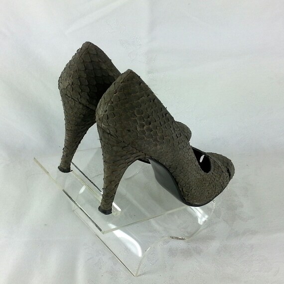 Vintage 70s gray high heels pumps shoes faux rept… - image 4