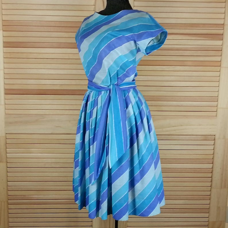 Vintage 60s blue stripe dress size S chest 36