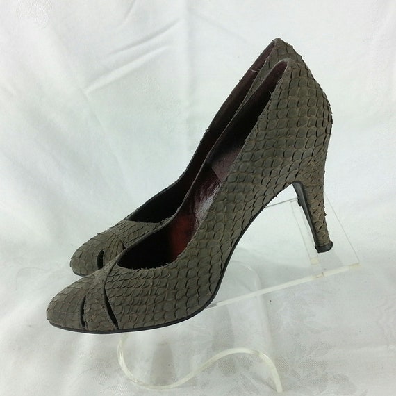 Vintage 70s gray high heels pumps shoes faux rept… - image 1