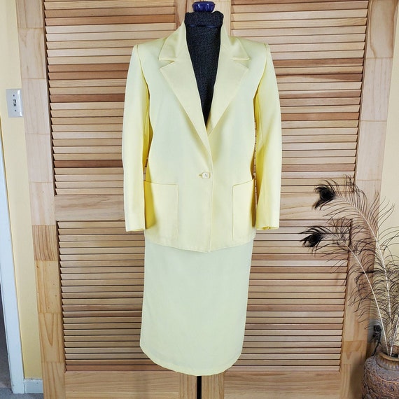 Lilli Ann yellow jacket and skirt suit Size small… - image 1