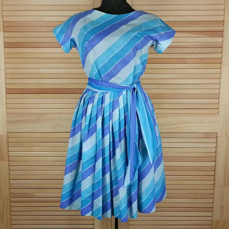Vintage 60s blue stripe dress size S chest 36