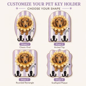 Puede incluir: Cuatro llaveros personalizables para mascotas con un perro salchicha con collar de girasol sobre fondo de rayas moradas y blancas. Cada placa muestra el nombre Daisy, una huella y dos ganchos de metal negro. Formas ovalada, arqueada, rectangular y festoneada.