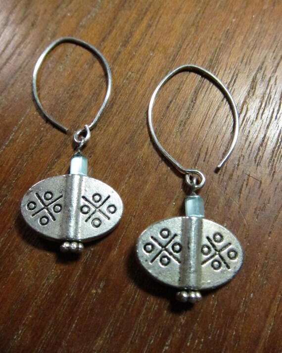 SILVER PEWTER Dangle Earring Etsy