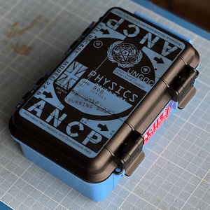 Estuche rígido duradero personalizado SCP UNGOC - Cosplay, Airsoft, Decoración de escritorio