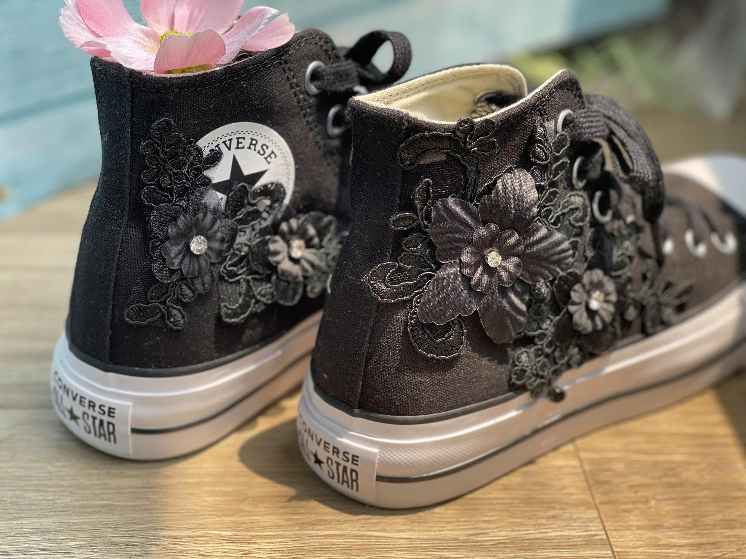 Aesthetic Converse With Books On Them Shoes Wallpaper Converse