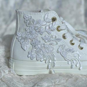 Wedding Sneakers, Lace Bridal High Tops, Custom Bride Shoes, Ivory or Cream Converse for Bride, Lace Wedding Shoes, Pearl Sneaker LL