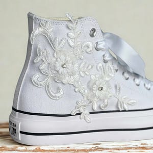 Custom Wedding Platform shoes/ White Flowers Lace Sneakers for Bride/ Custom Wedding Reception Shoes/Personalized Bridal Sneaker LL