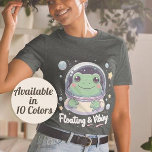 Frog T-Shirt • Funny Cartoon Space Shirt for Kids & Adults • Gift Idea for Animal Lovers, Space Fans and Family • Unisex Fun Tee