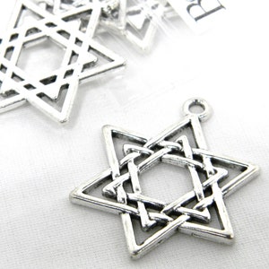 4 Big 1 1/4 inch Antiqued Silver Star of David Hexagram Jewish Pendant Charms with an Antique Finish of Overlay Triangles