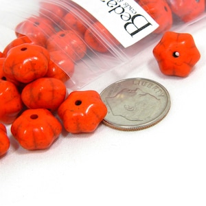 10 synthetisch turkoois 12 mm rond x 8 mm dik gegolfd oranje Halloween-pompoensteen herfstkralen met interne scheuren