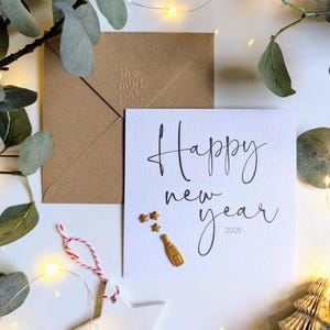 Carte de bonne année, cartes de Noël, carte de Noël de luxe, Noël en argile, carte faite main, cartes de voeux festives. Bonne année.