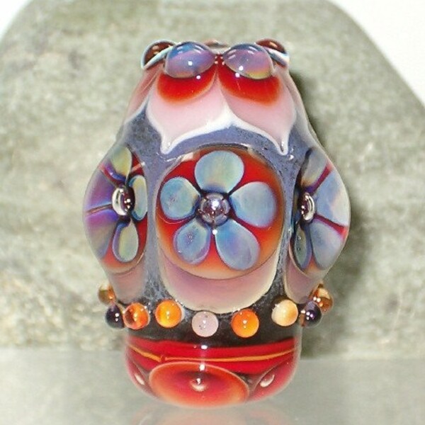 flower bead in orange and violet, handmade glassbead SRA