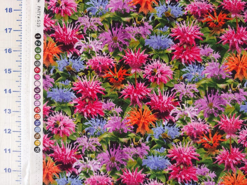 Tela con estampado floral de amapolas, color rojo, de algodón para patchwork, Timeless Treasures, cortada a medida, cortes continuos. Bee Balm
