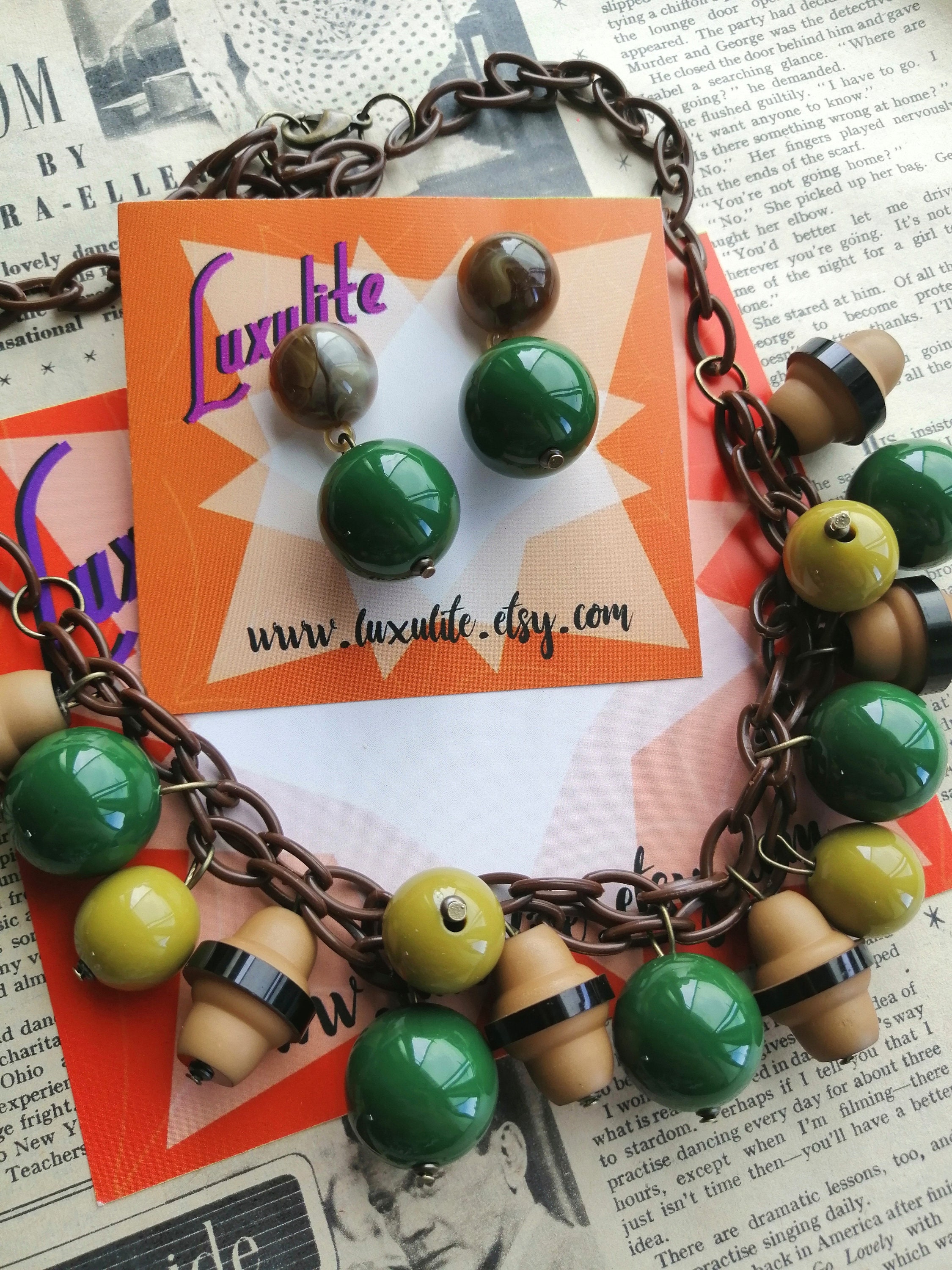 Bakelite jewelry necklace store
