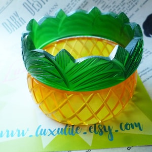 Juicy Pineapple Bangles!  Vintage-inspired bakelite fakelite 2 part bangle- 1940's 50's style by Luxulite