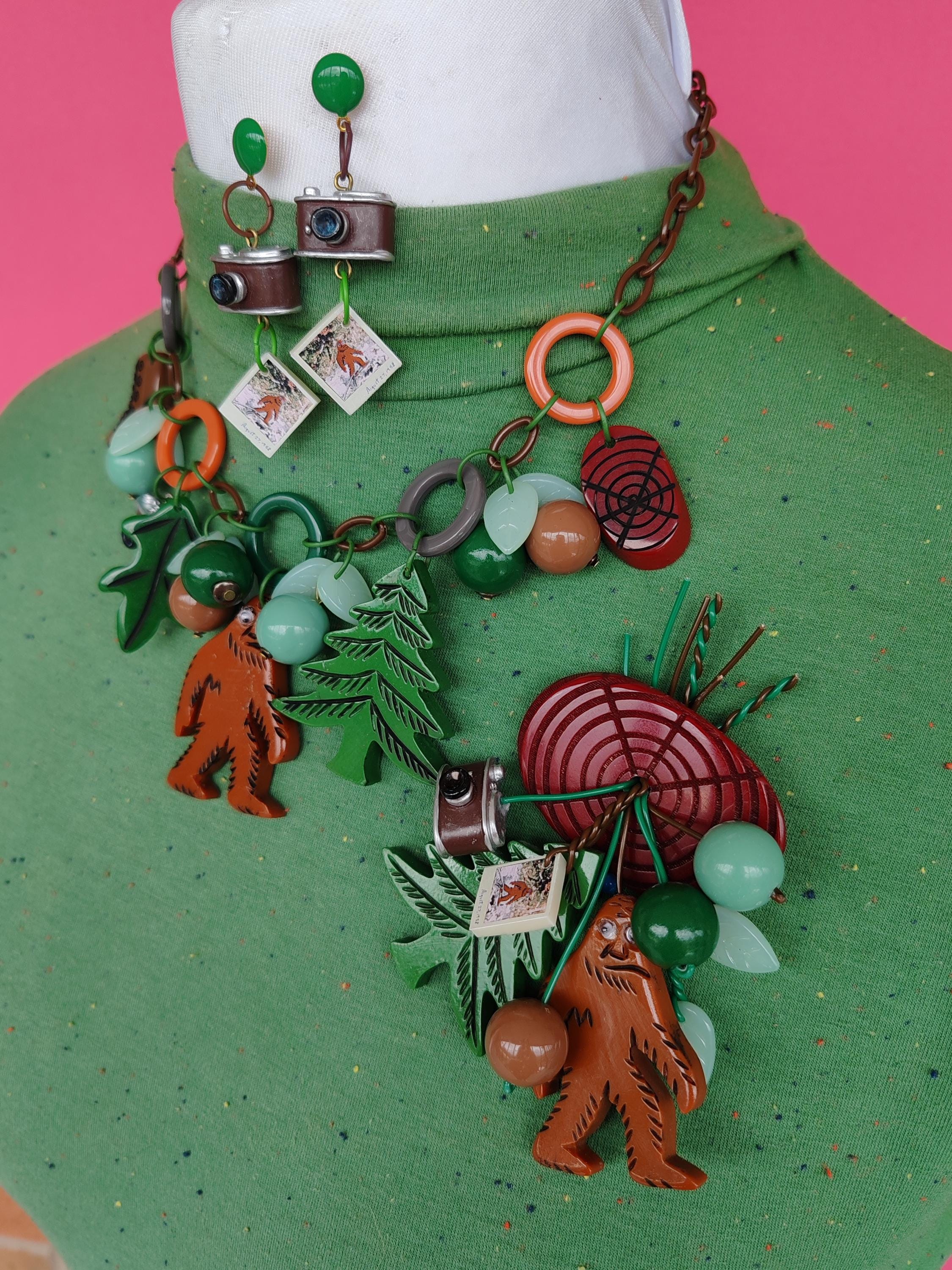 I Believe in Bigfoot - Necklace - Brooch - Earrings separates! - Handmade 1940s style - Bakelite Fakelite novelty jewellery by Luxulite