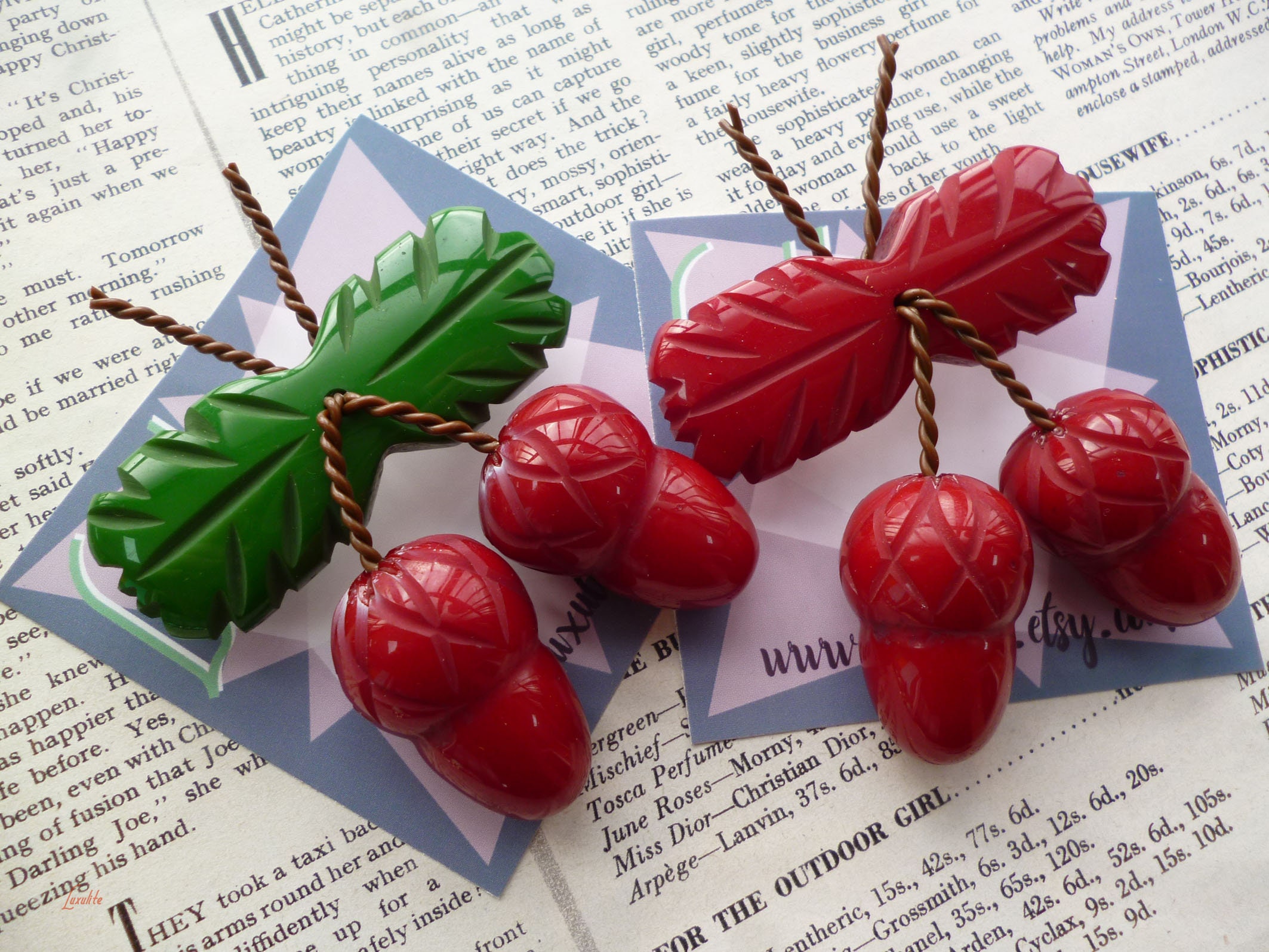 Mini Log Lady Brooch Acorns 1940s 50s Bakelite Fakelite Style Etsy