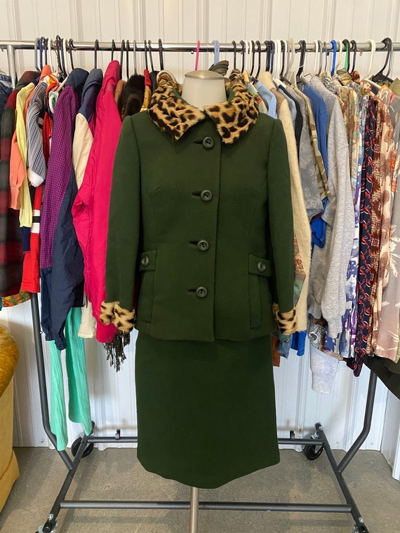 VTG 50s/60s Avocado Green and Leopard Trim Suit by