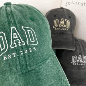 Personalized Dad Embroidered Hat | Custom Mom Hat with Est Year | Vintage Baseball Cap for New Dad | Fathers Day Gift for Dad, Papa