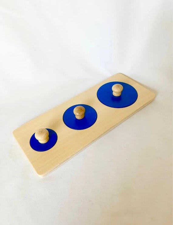 Montessori Wooden Puzzle - Blue Circles of Different Sizes to Fit Together - Educational Toy for Children - 28 x 10 cm