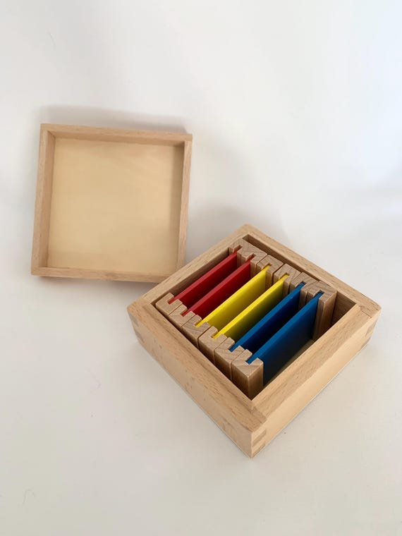 Small wooden color chart box - Montessori material