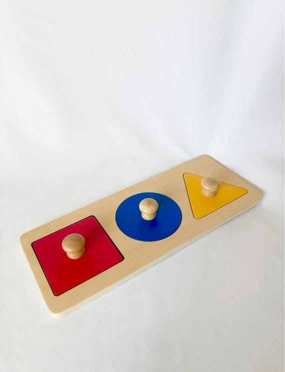 Montessori Wooden Puzzle - Geometric Shapes to Fit with Knobs - Educational Toy for Children - Learning Shapes and Colors
