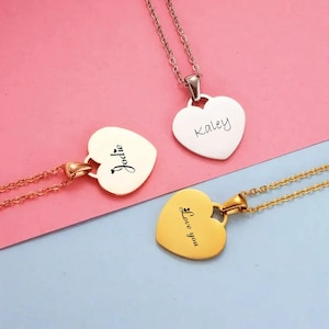 Colar com nome de coração gravado personalizado, qualquer texto, colar com nome e data, presente para ela, colar de declaração, colar memorial com medalhão de coração
