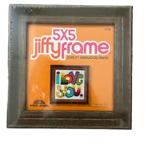 Vintage Sunset Designs! Jiffy Frame 5”x5” Pre owned, unopened! New old stock!